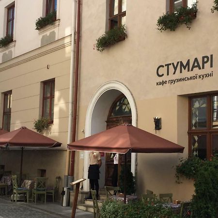 Apartment On Lesi Ukrainky Λβιβ Εξωτερικό φωτογραφία
