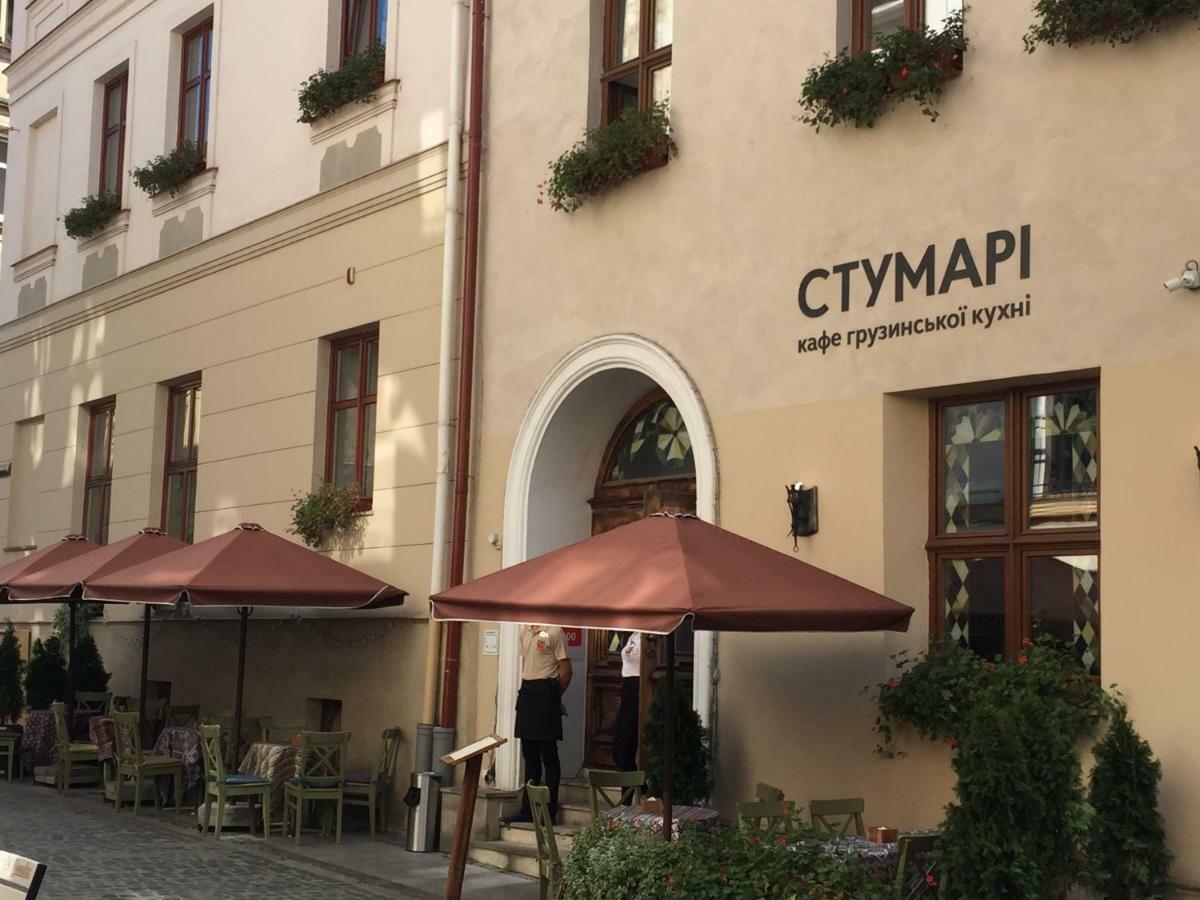 Apartment On Lesi Ukrainky Λβιβ Εξωτερικό φωτογραφία